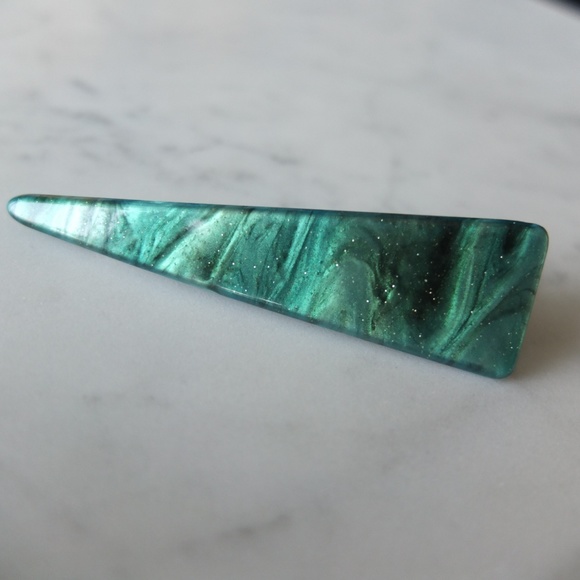 Emerald Iridescent Marble Hairclip Small - Picture 6 of 6